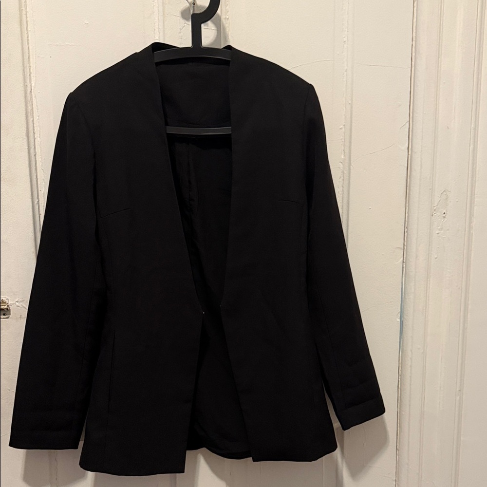 Amazon Classic Black Women's Blazer